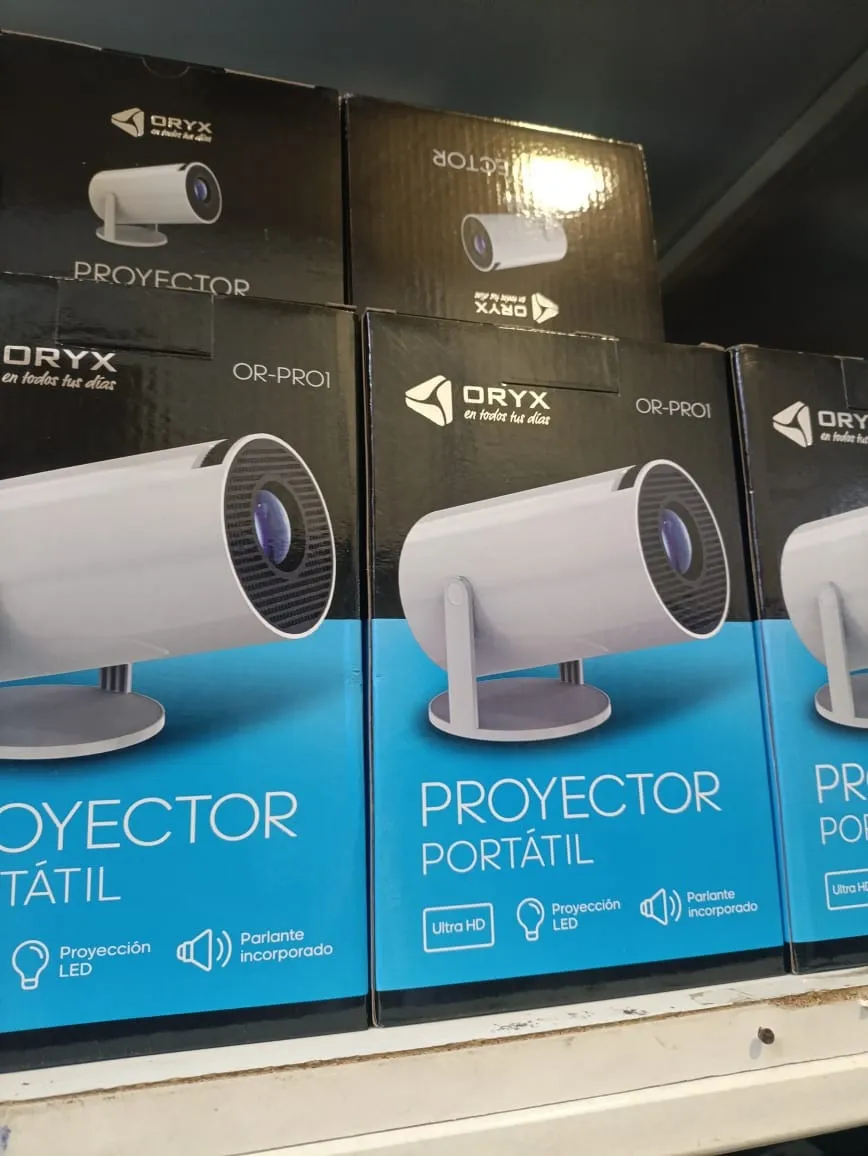 PROYECTOR LED ORYX SMART ANDROID WIFI BT UHD OR-PRO1 PROYECTOR LED ORYX SMART ANDROID WIFI BT UHD OR-PRO1