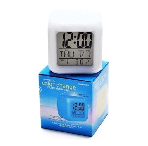 Reloj Digital Cubo Luces Led Alarma Despertador Temperatura Color